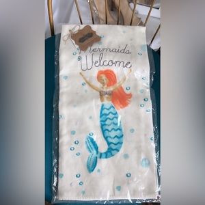 Mermaids welcome hand towel